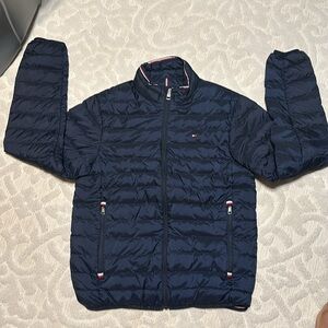 TOMMY HILFIGER BOYS SIZE XS TP/XP PUFFER JACKET COLOR NAVY BLUE